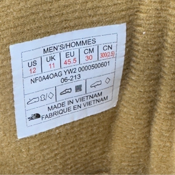 The North Face Chilkat IV Suede Pull-On Boots - Picture 11 of 11